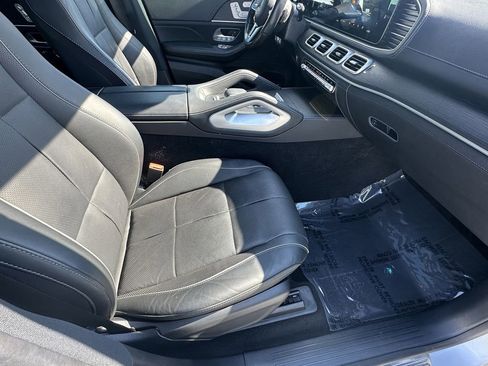 Certified 2023 Mercedes-Benz GLS 580 4MATIC image 15