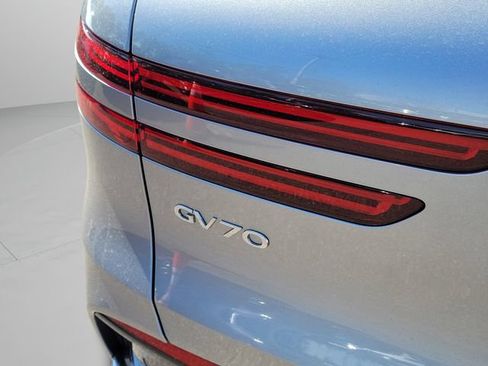 New 2026 Genesis GV70 2.5T Advanced AWD/4WD image 35