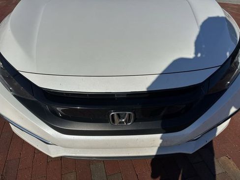 Used 2019 Honda Civic EX-L image 22