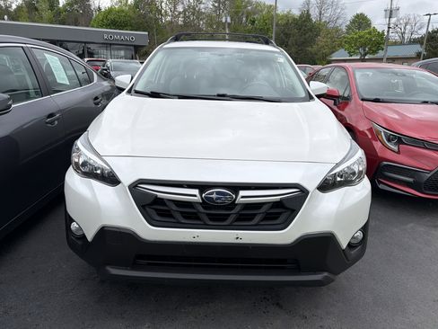 Used 2022 Subaru Crosstrek 2.0i Premium AWD/4WD image 3