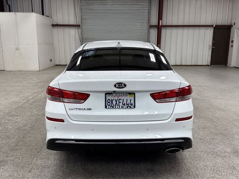 Used 2019 Kia Optima LX image 16