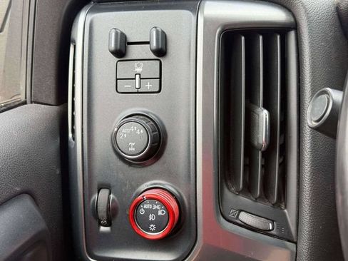 Used 2017 Chevrolet Silverado 1500 LT w/ All Star Edition AWD/4WD image 21