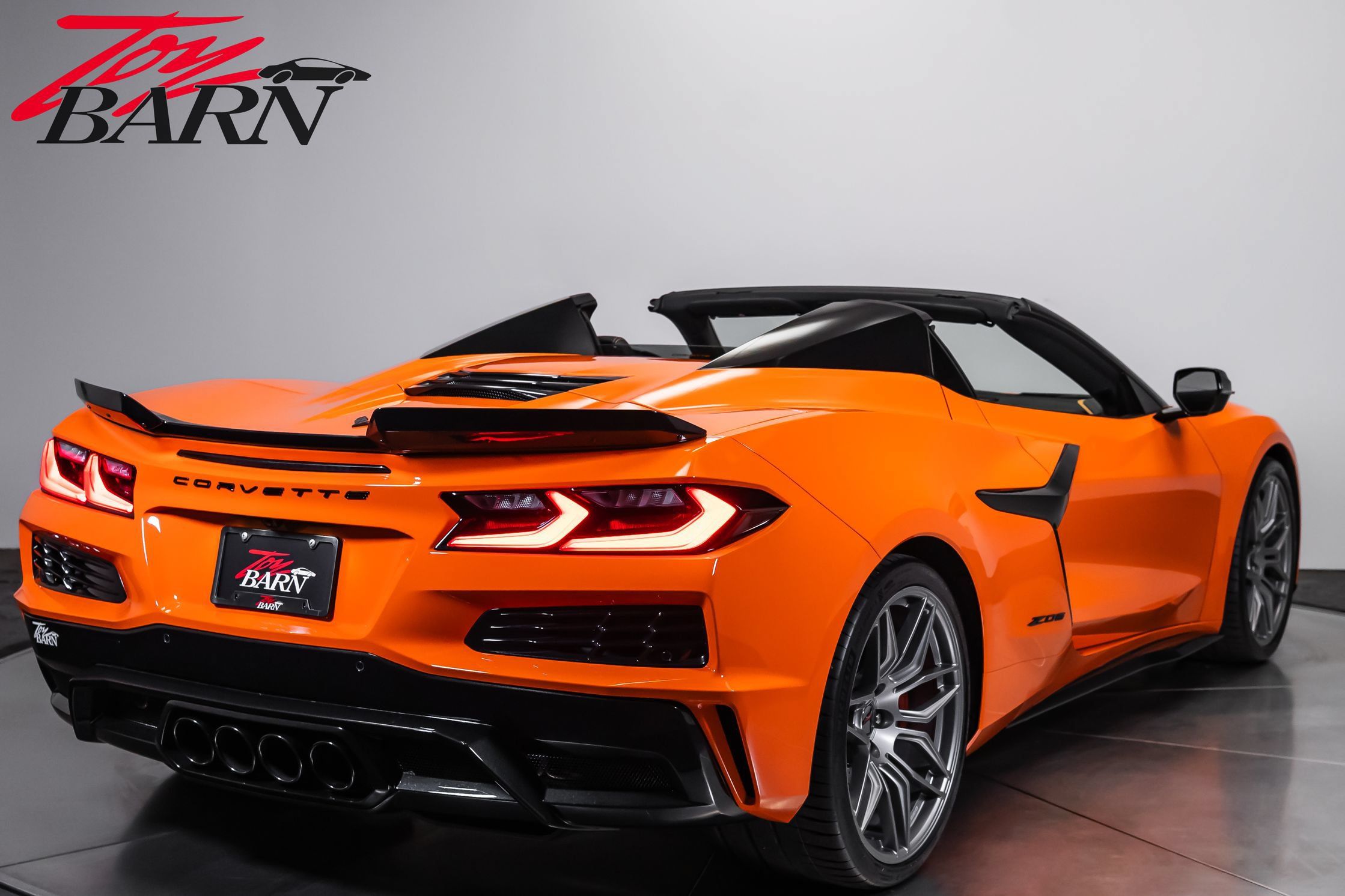 Used 2024 Chevrolet Corvette Z06 w/ Stealth Interior Trim Package RWD image 5
