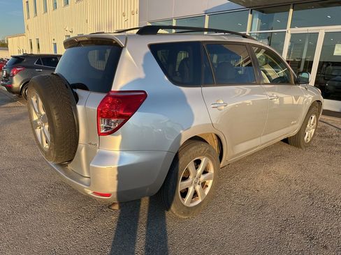 Used 2007 Toyota RAV4 Limited AWD/4WD image 3