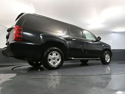 Used 2008 Chevrolet Suburban LT w/ LT Preferred Equipment Group image 52