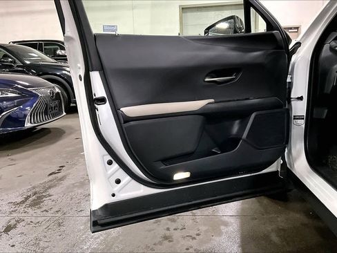 Used 2022 Lexus UX 250h w/ Premium Package AWD/4WD image 22