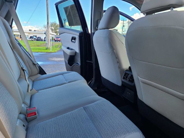 Used 2023 Nissan Rogue SV AWD/4WD image 21