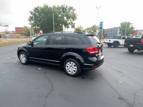 Used 2019 Dodge Journey SE w/ Connectivity Group image 6