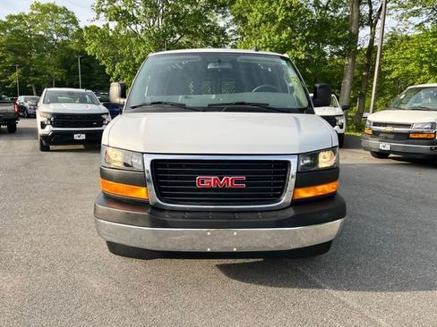 Used 2025 GMC Savana 2500 w/ Driver Convenience Package RWD image 3