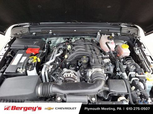 Used 2024 Jeep Wrangler Sport S image 31