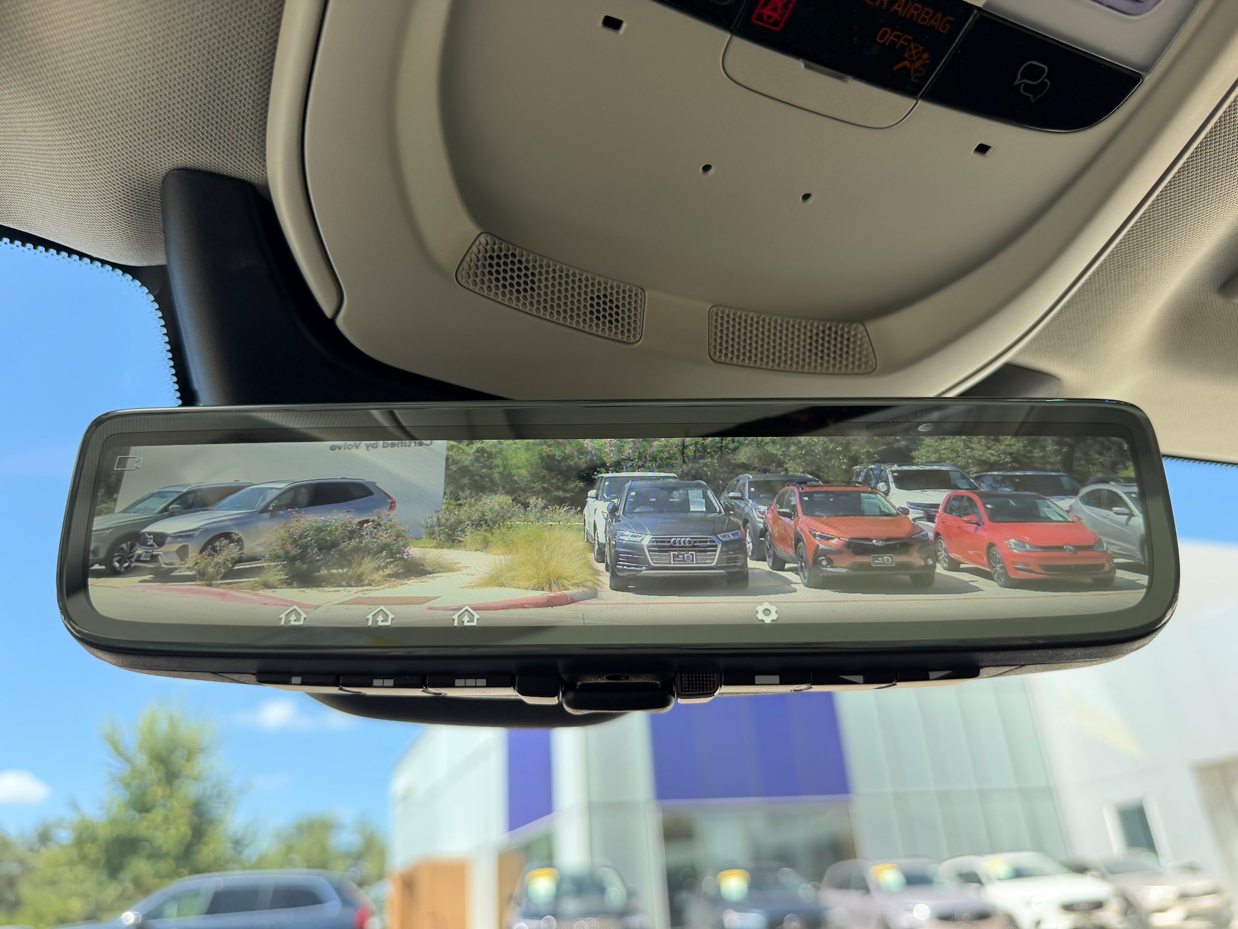 New 2026 Volvo XC90 B6 Plus w/ Protection Package Premier AWD/4WD image 18