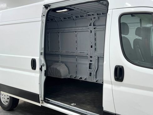 Used 2023 RAM ProMaster 3500 w/ Driver Convenience Group FWD image 31