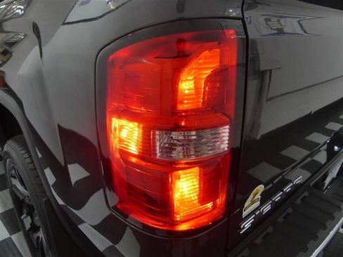 Used 2015 GMC Sierra 1500 SLE w/ SLE Value Package image 14