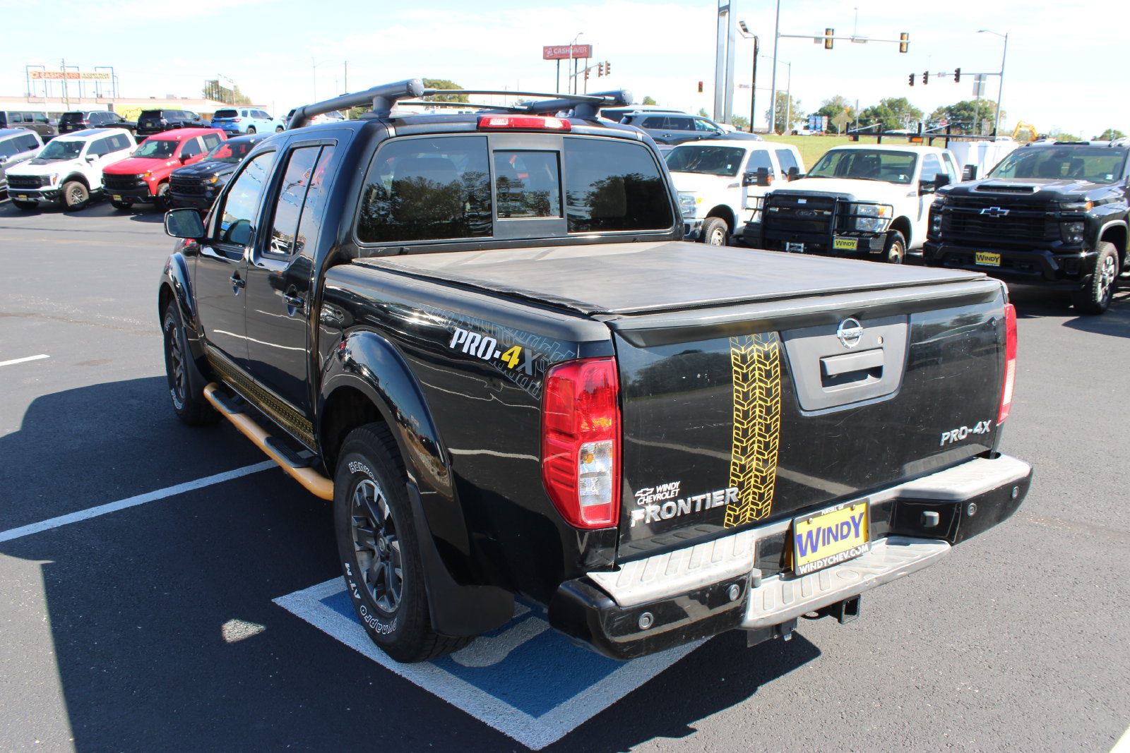 Used 2015 Nissan Frontier PRO-4X w/ Pro-4x Luxury Package AWD/4WD image 6
