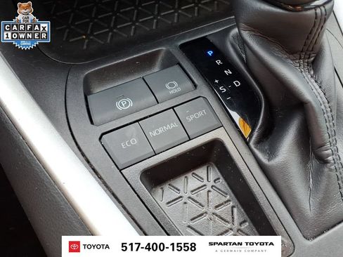 Used 2024 Toyota RAV4 XLE FWD image 21