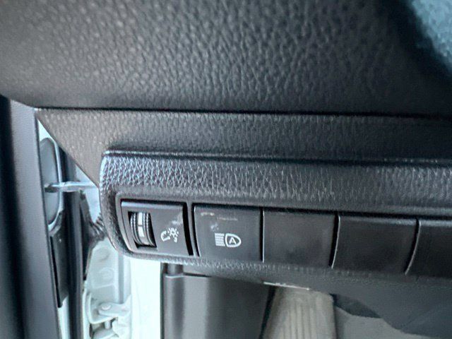 Used 2021 Toyota Corolla XSE FWD image 7