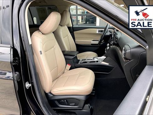 Used 2023 Ford Explorer Limited RWD image 7