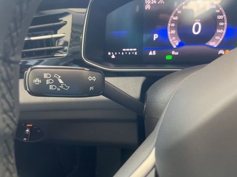 New 2026 Volkswagen Jetta SE FWD image 11