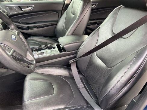 Used 2020 Ford Edge Titanium w/ Equipment Group 301A image 15