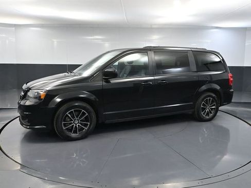 Used 2018 Dodge Grand Caravan GT image 9