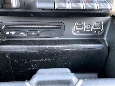 Used 2019 RAM 1500 Laramie image 32