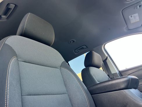 Used 2018 Chevrolet Traverse LS image 18