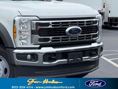 New 2025 Ford F550 2WD Regular Cab Super Duty image 4