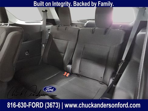 Used 2021 Ford Explorer XLT image 31