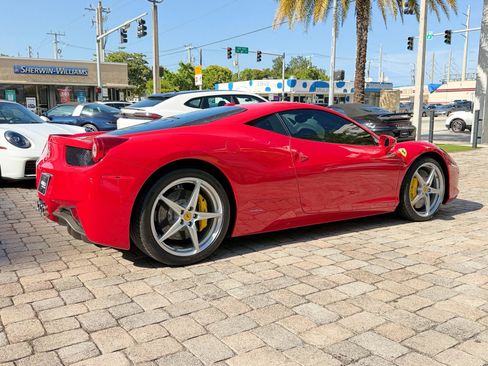 Used 2011 Ferrari 458 Italia Coupe RWD image 13