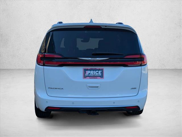 Used 2022 Chrysler Pacifica Pinnacle AWD/4WD image 7