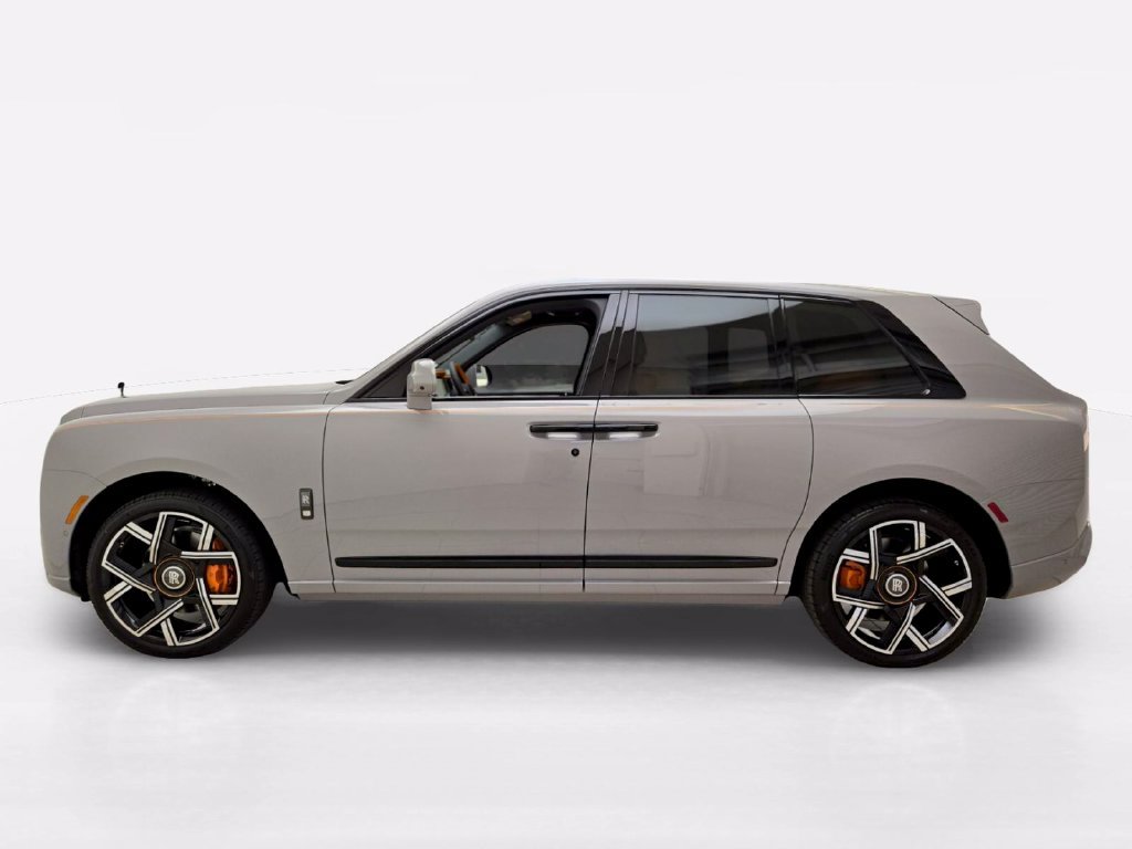New 2027 Rolls-Royce Cullinan Black Badge AWD/4WD image 3