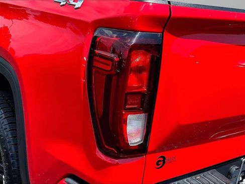 Used 2021 GMC Sierra 1500 Elevation AWD/4WD image 29