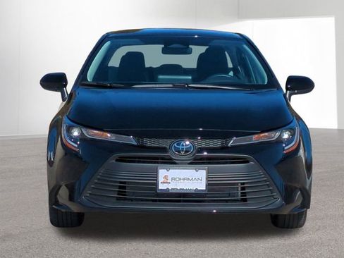 New 2026 Toyota Corolla LE image 2