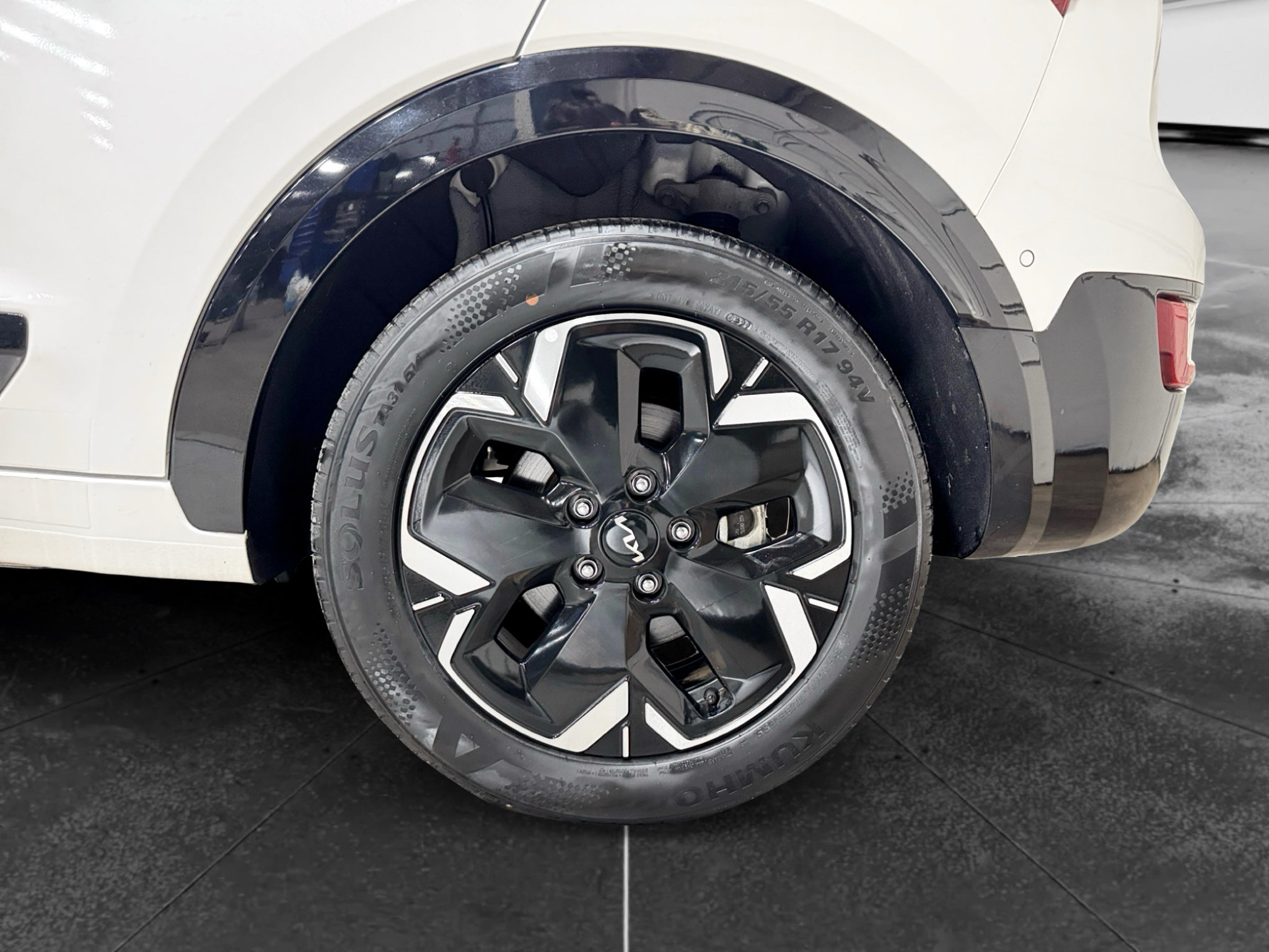 Used 2023 Kia Niro Wave w/ Wave Preserve Package FWD image 32