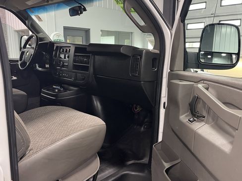 Certified 2021 Chevrolet Express 3500 Extended w/ Driver Convenience Package RWD image 7