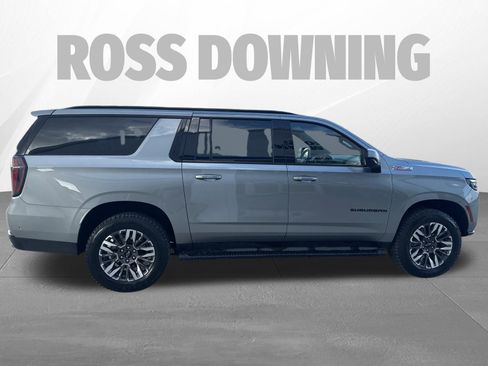 Used 2025 Chevrolet Suburban Z71 AWD/4WD image 7