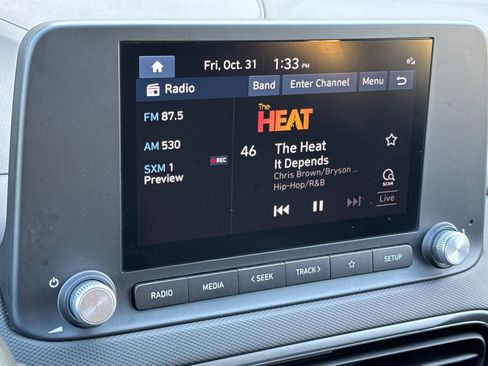 Used 2023 Hyundai Kona SE w/ Cargo Package image 21