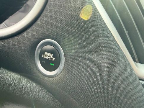 Used 2023 Chevrolet Malibu LT image 24