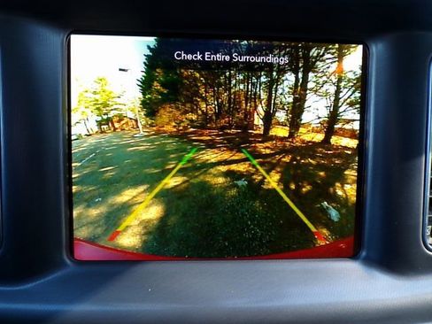 Used 2023 Dodge Charger SXT image 22