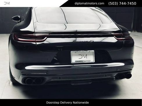 Used 2018 Porsche Panamera 4S AWD/4WD image 15