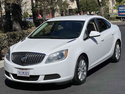 Used 2015 Buick Verano FWD image 18