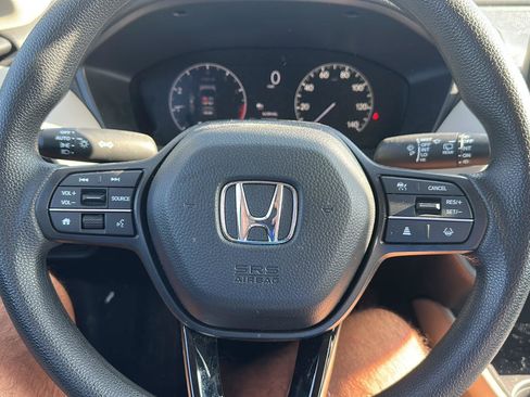 Used 2024 Honda HR-V LX image 11