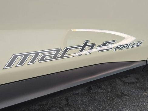 Used 2025 Ford Mustang Mach-E GT AWD/4WD image 37