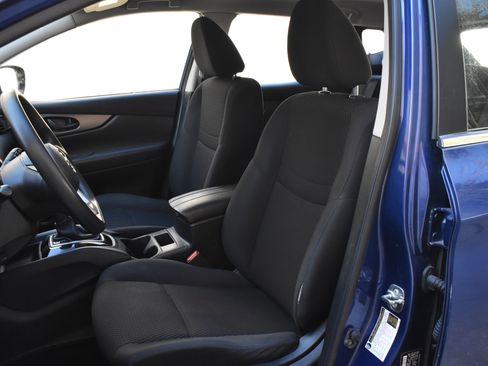 Used 2019 Nissan Rogue Sport S w/ Appearance Package image 21