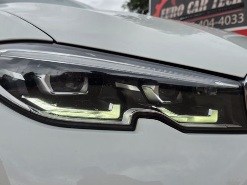 Used 2019 BMW 330i xDrive Sedan w/ Convenience Package AWD/4WD image 12