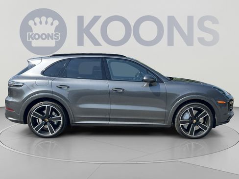 Used 2020 Porsche Cayenne Turbo AWD/4WD image 7