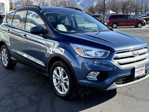 Used 2018 Ford Escape SE image 5