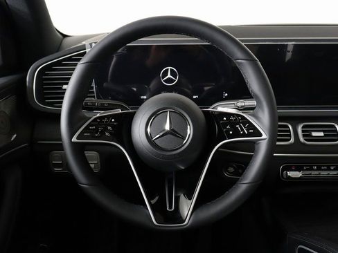 Used 2025 Mercedes-Benz GLE 350 4MATIC image 18