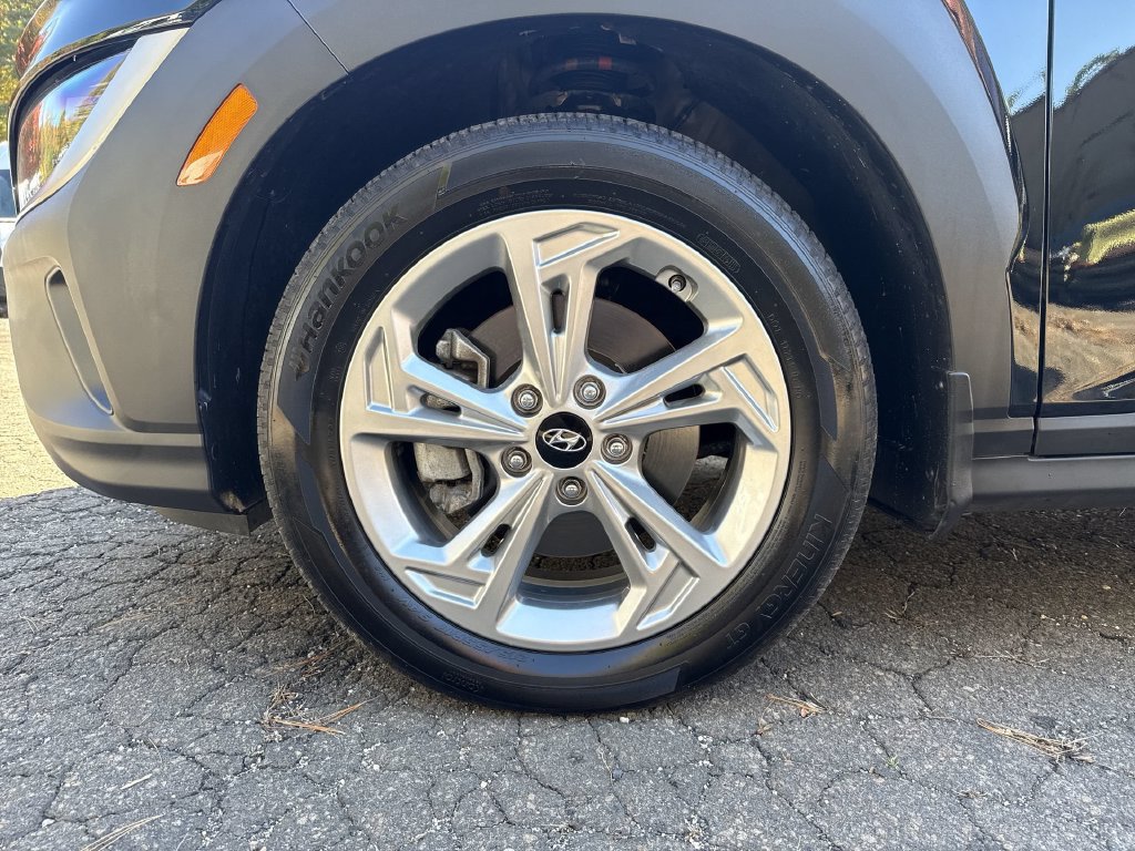Used 2023 Hyundai Kona SEL AWD/4WD image 10