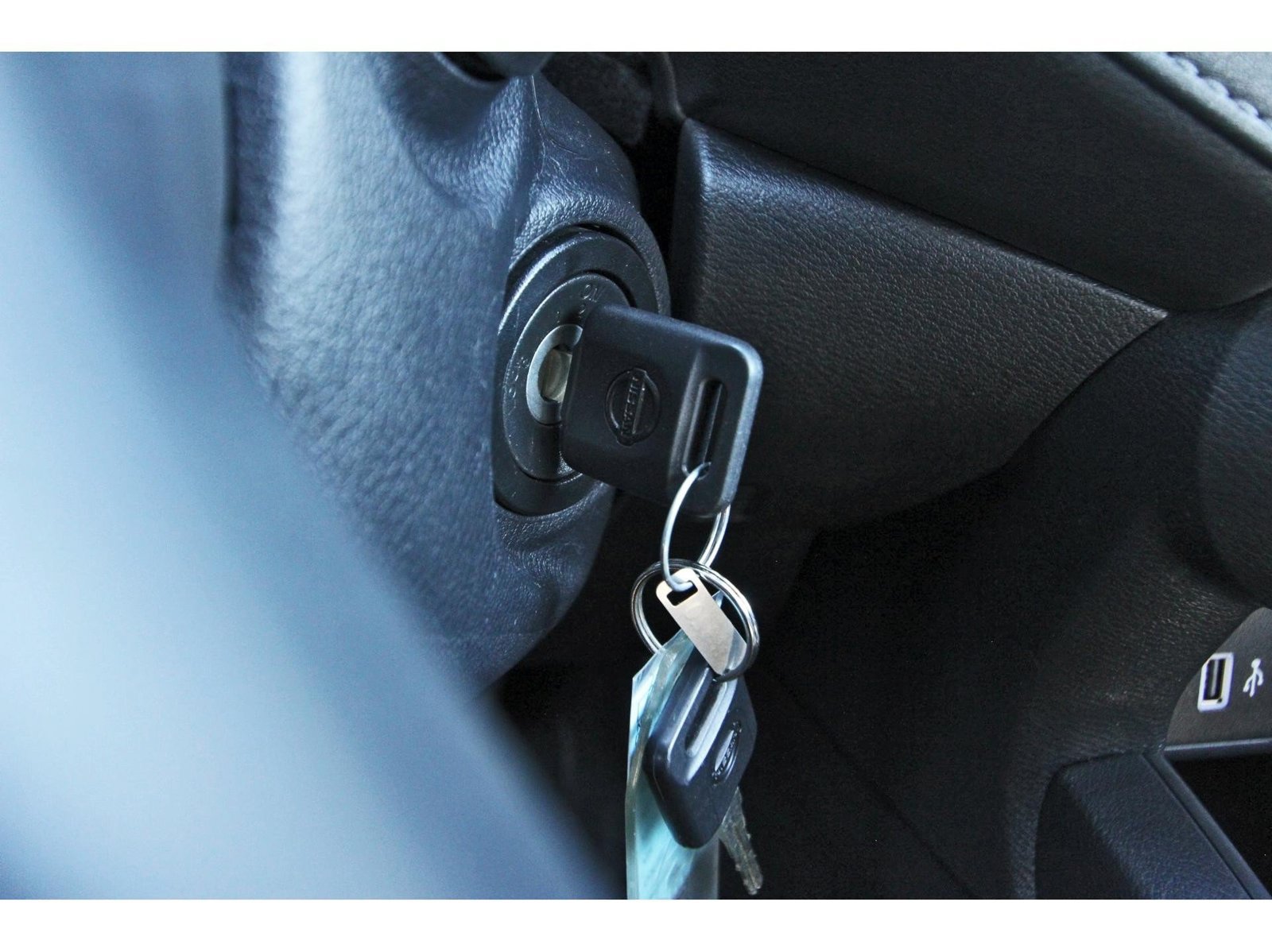 Certified 2025 Nissan Versa S w/ Trunk Package FWD image 28